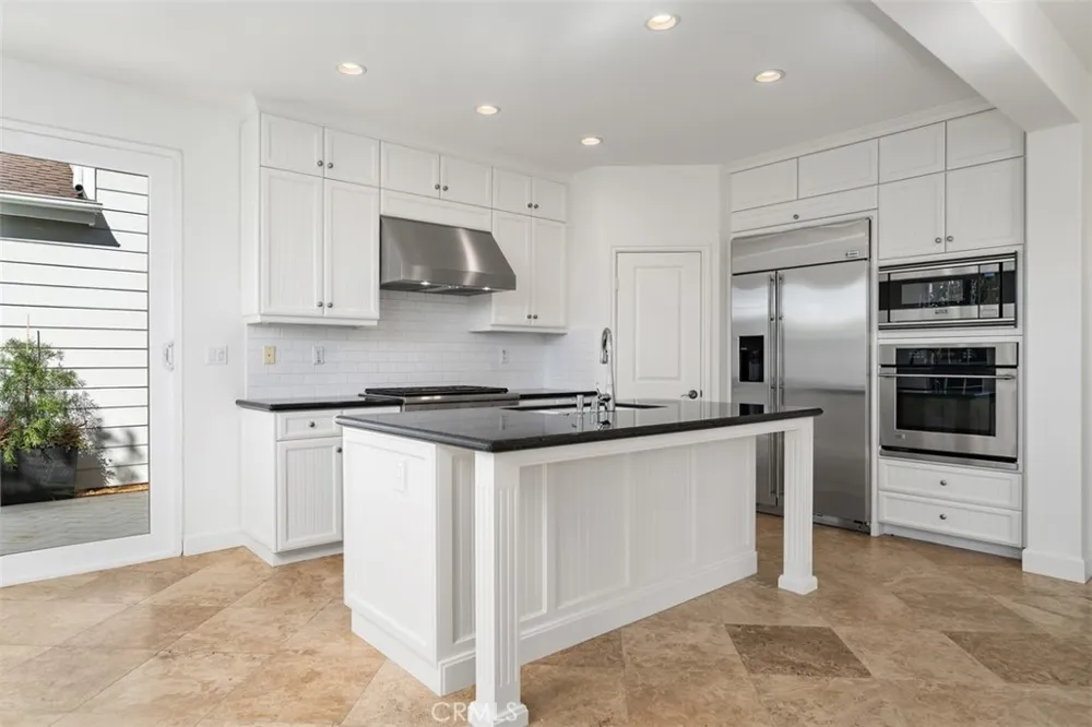 2309 Half Moon Costa Mesa, CA 92627