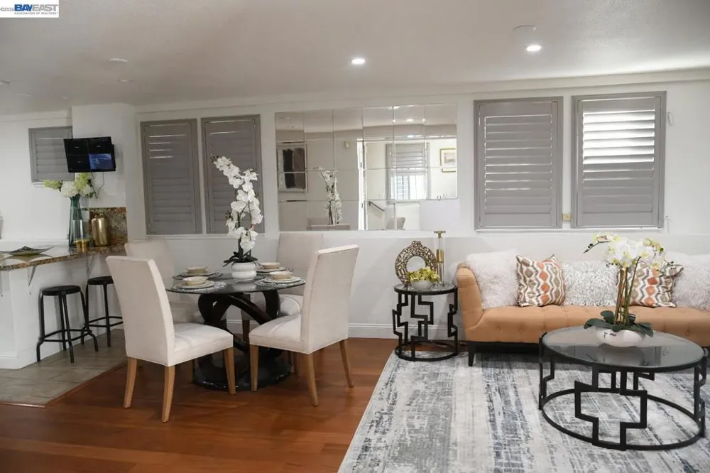 1234 Willow St Oakland, CA 94607