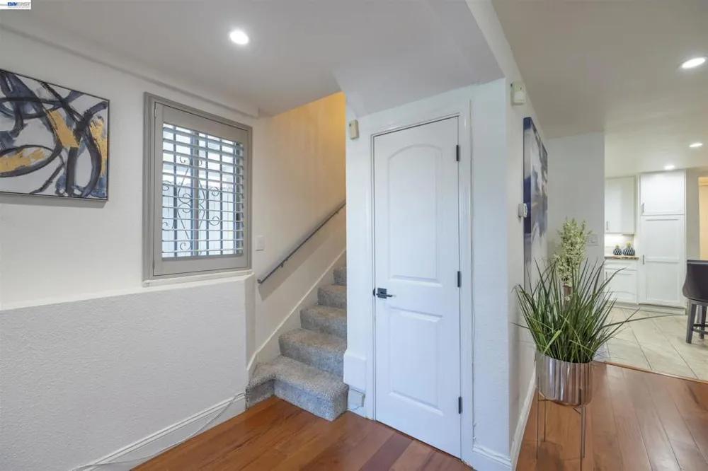 1234 Willow St Oakland, CA 94607