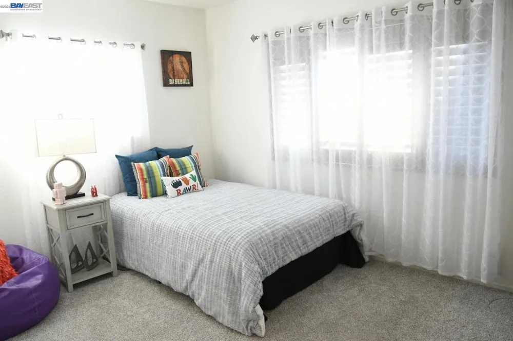 1234 Willow St Oakland, CA 94607