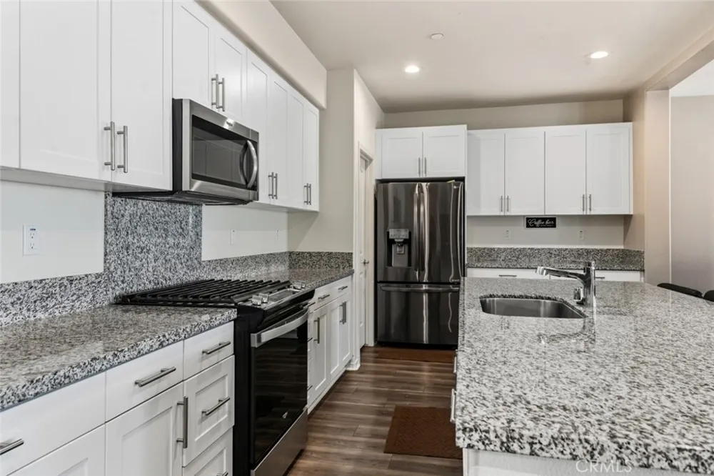6670 Mirna Avenue San Bernardino, CA 92407