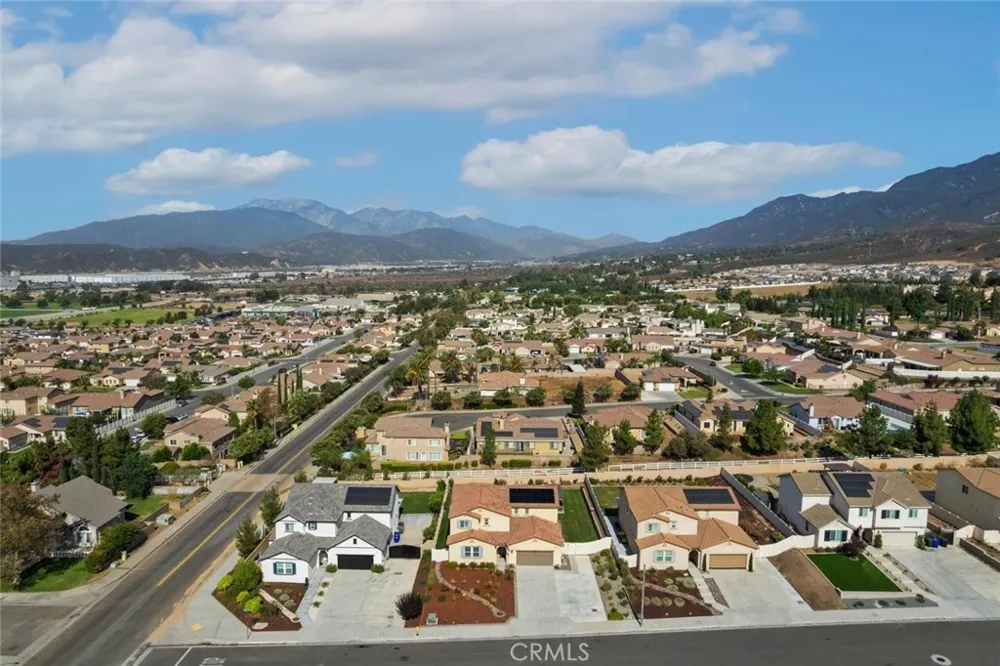 6670 Mirna Avenue San Bernardino, CA 92407