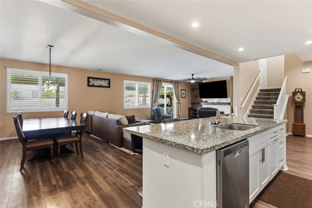 6670 Mirna Avenue San Bernardino, CA 92407