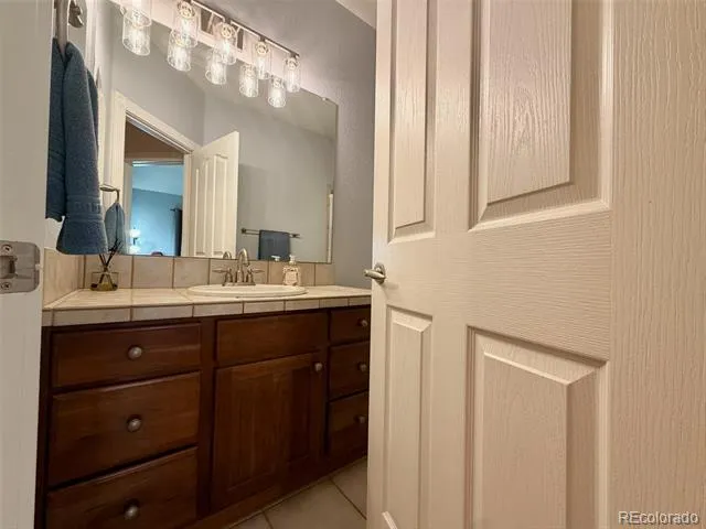 26804 E Mineral Drive Aurora, CO 80016