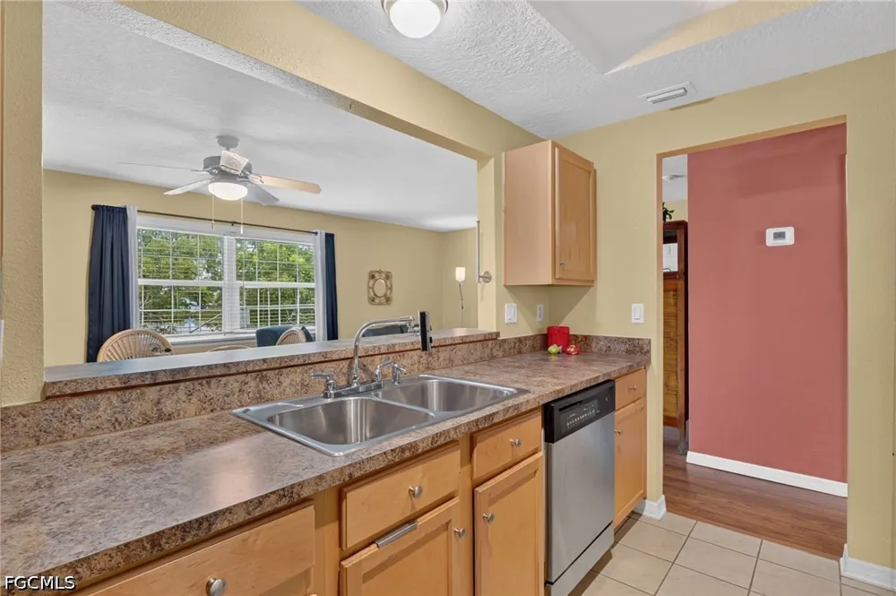Key Drive #6 North Fort Myers, FL 33903