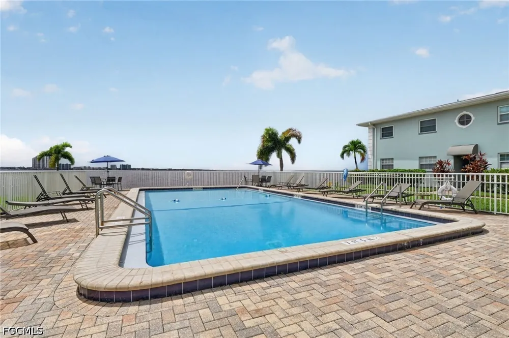 Key Drive #6 North Fort Myers, FL 33903