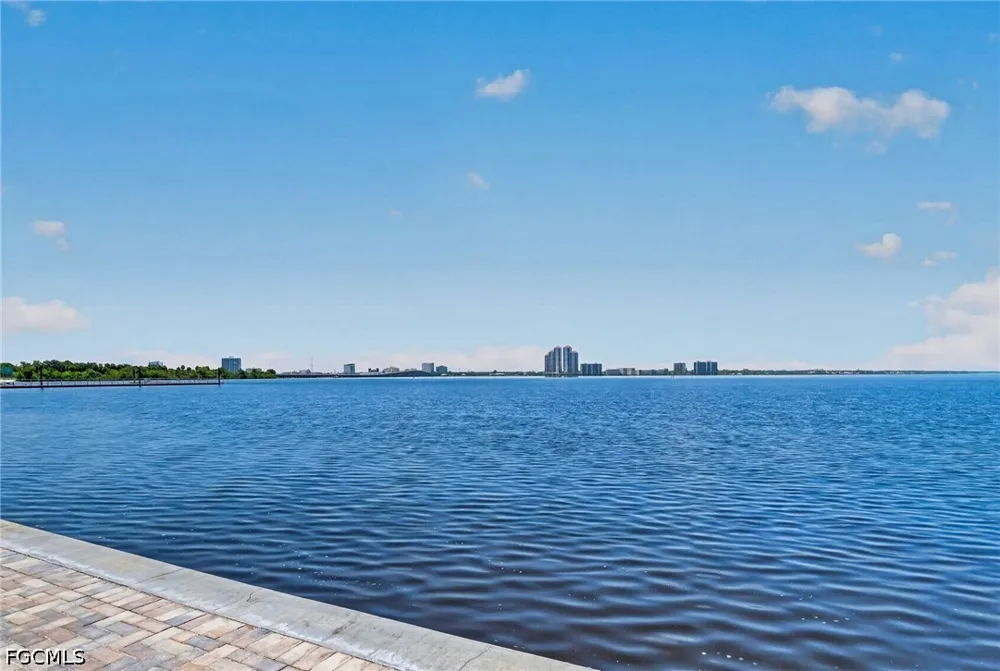 Key Drive #6 North Fort Myers, FL 33903