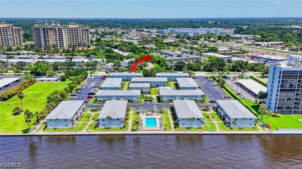 Key Drive #6 North Fort Myers, FL 33903