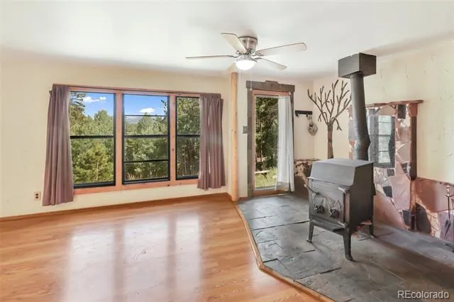 410 Rangeview Road Divide, CO 80814