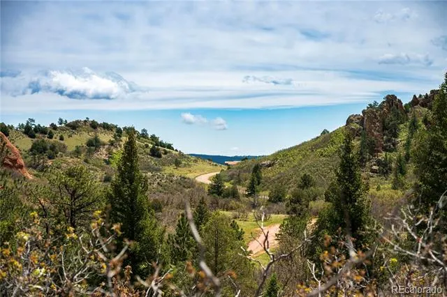 6128 Columbine Court Larkspur, CO 80118