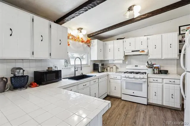 7904 Hill Crest Drive Louviers, CO 80131