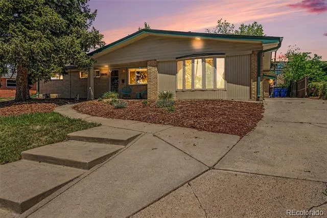 10215 W 17th Place Lakewood, CO 80215
