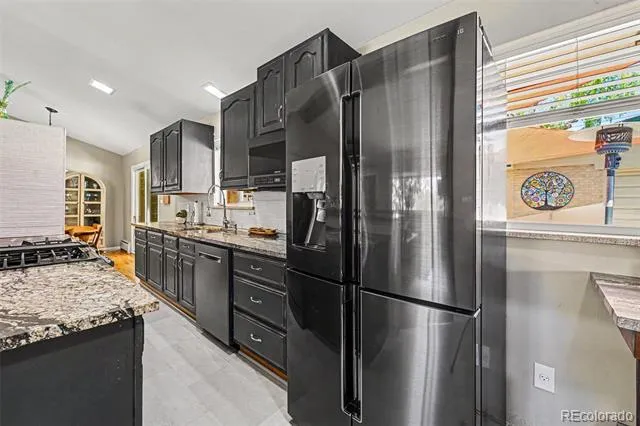 10215 W 17th Place Lakewood, CO 80215