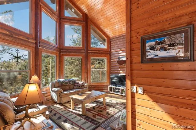 Address Not Shown Florissant, CO 80816