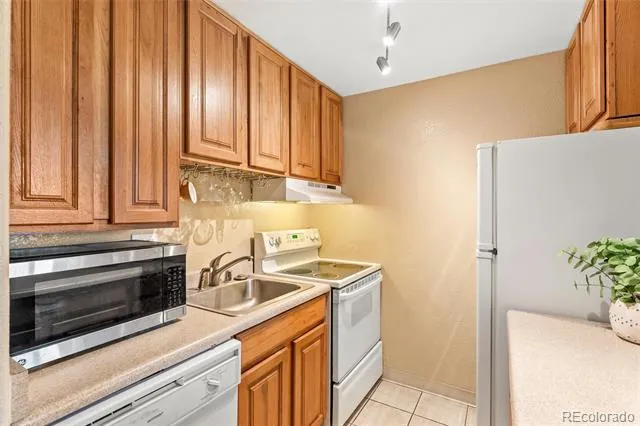 5402 Carr Street #206 Arvada, CO 80002