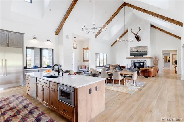 6816 Goldbranch Drive Niwot, CO 80503