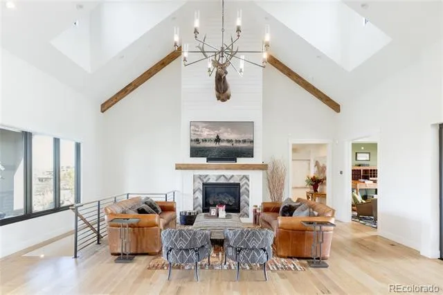 6816 Goldbranch Drive Niwot, CO 80503