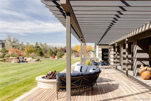 6816 Goldbranch Drive Niwot, CO 80503