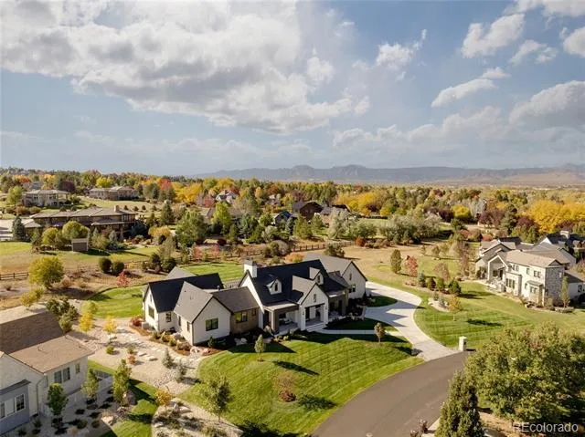 6816 Goldbranch Drive Niwot, CO 80503