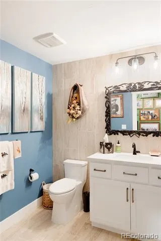 6816 Goldbranch Drive Niwot, CO 80503