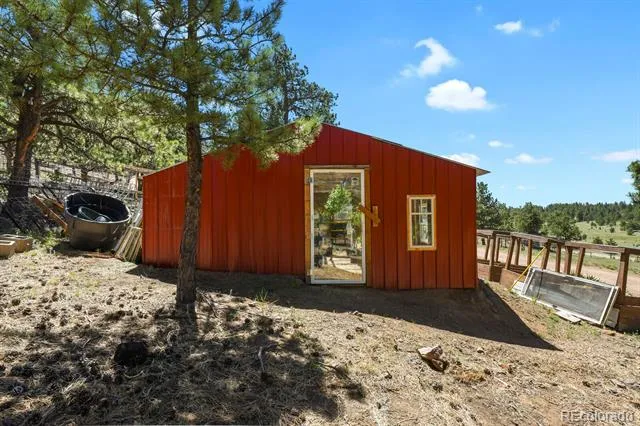 150 Julia Road Guffey, CO 80820