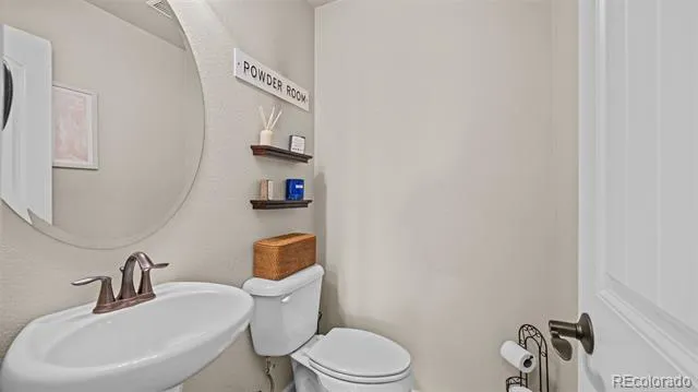 8087 Mockorange Heights Colorado Springs, CO 80908