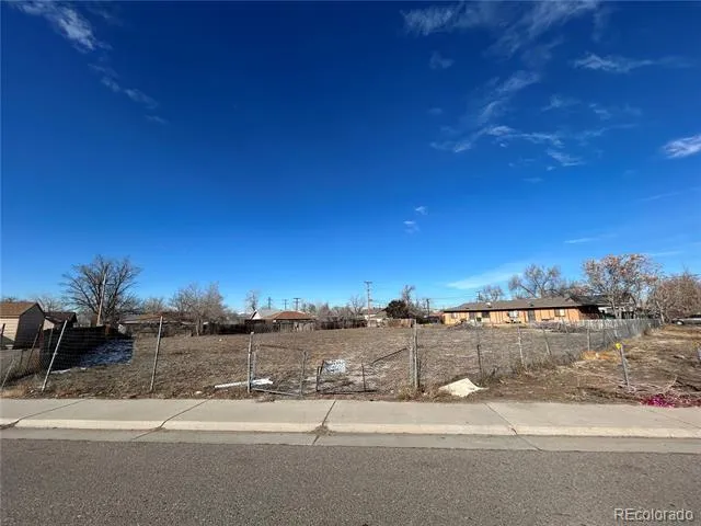7301 Leyden Street Commerce City, CO 80022