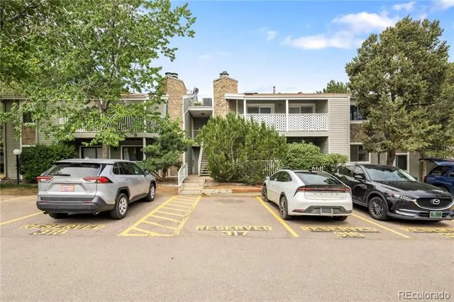 907 S Yampa Street #103 Aurora, CO 80017