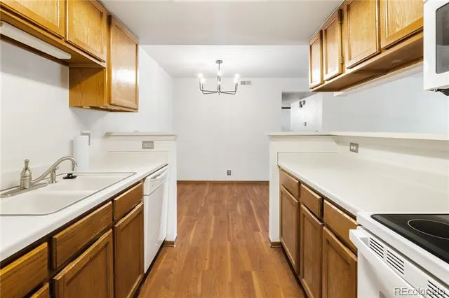 907 S Yampa Street #103 Aurora, CO 80017
