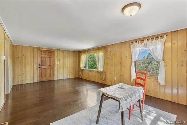 215 Washington Avenue Manitou Springs, CO 80829