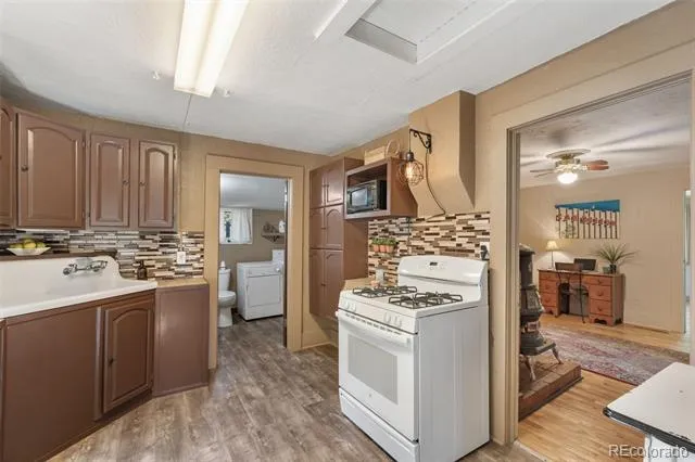 215 Washington Avenue Manitou Springs, CO 80829