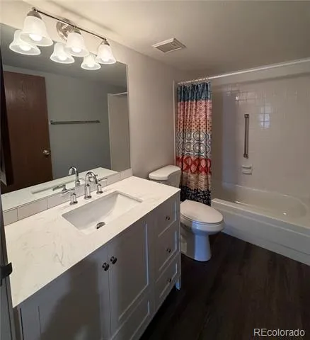 13800 E Marina Drive #102 Aurora, CO 80014