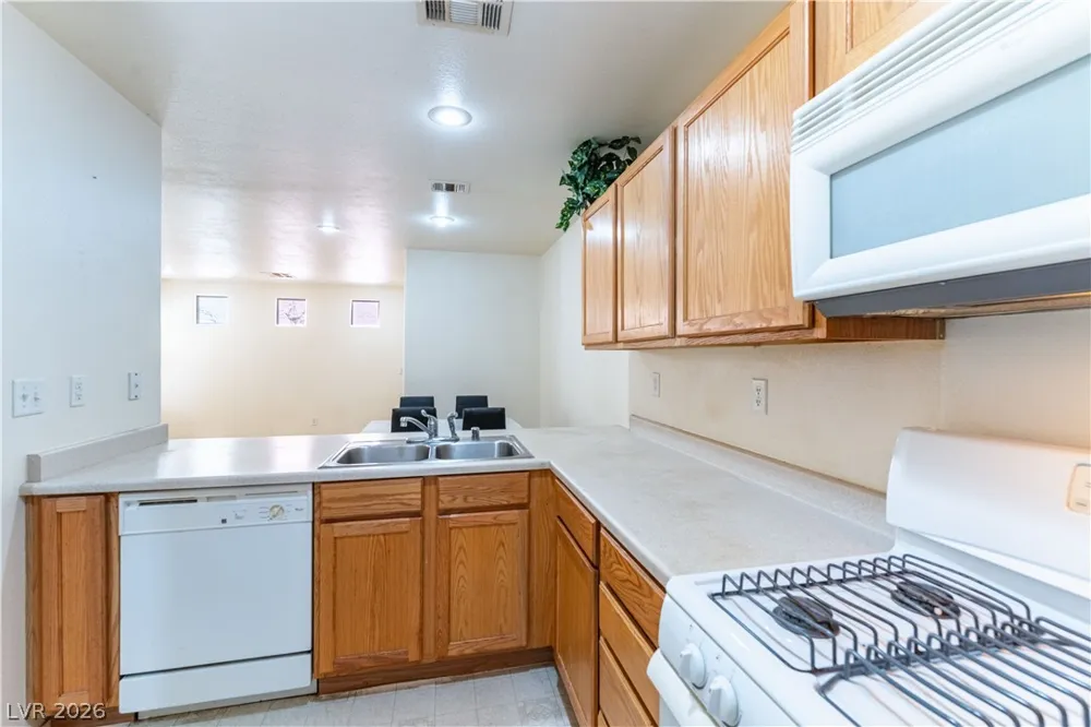 6706 Oxendale Avenue Las Vegas, NV 89139