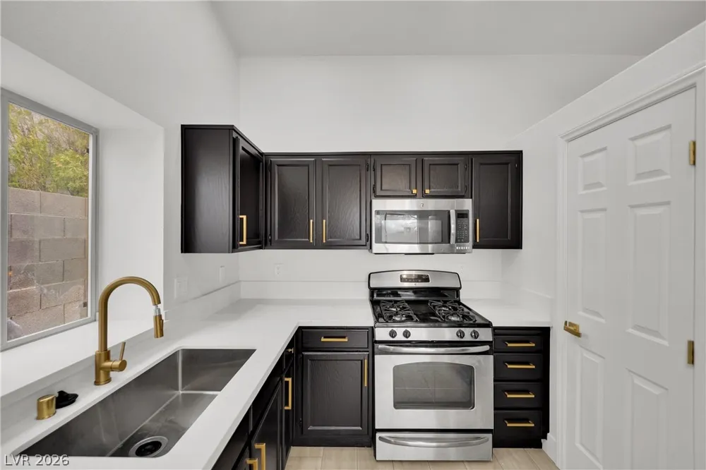 908 Sunnyfield Way Henderson, NV 89015