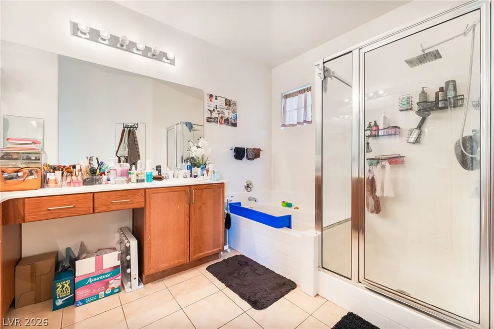 5537 Punto Del Castello Court North Las Vegas, NV 89081