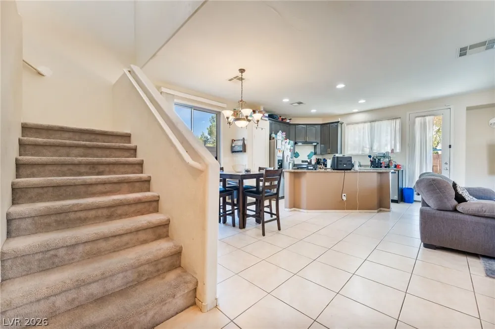5537 Punto Del Castello Court North Las Vegas, NV 89081