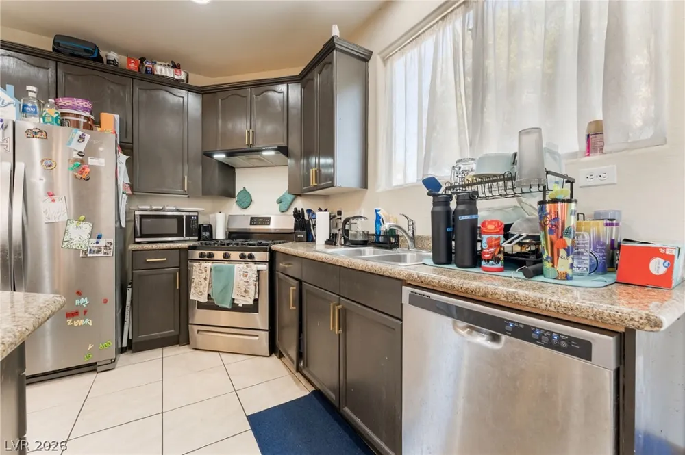 5537 Punto Del Castello Court North Las Vegas, NV 89081