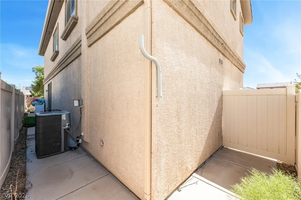 5537 Punto Del Castello Court North Las Vegas, NV 89081