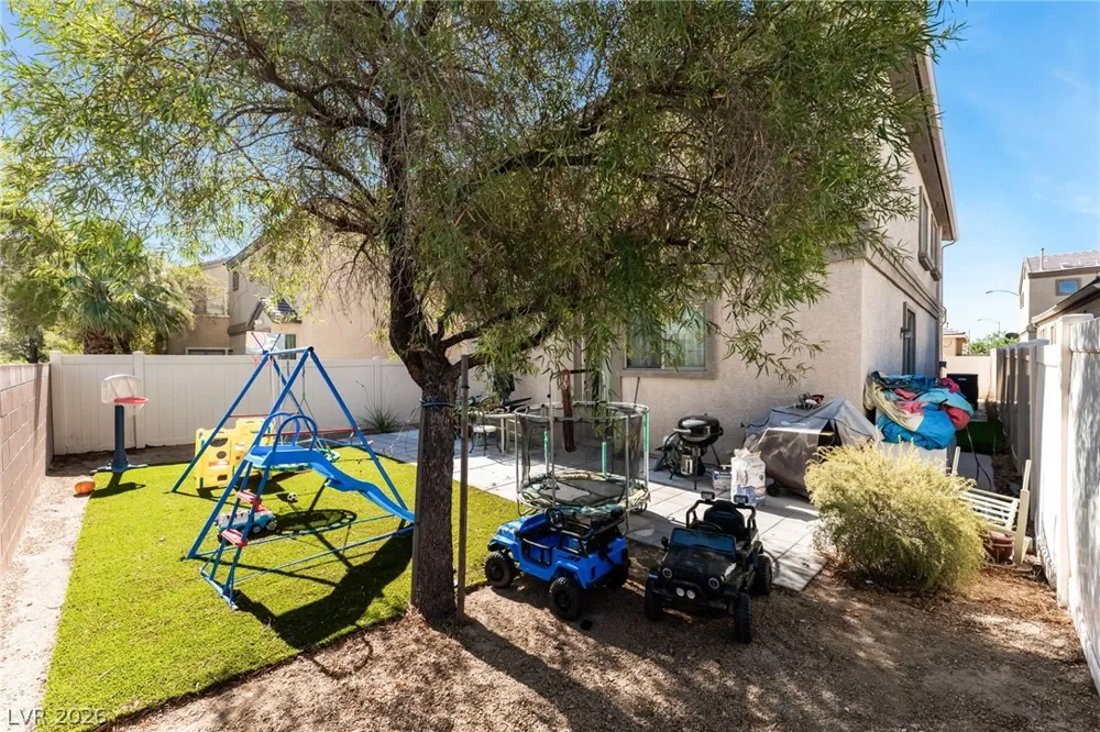 5537 Punto Del Castello Court North Las Vegas, NV 89081