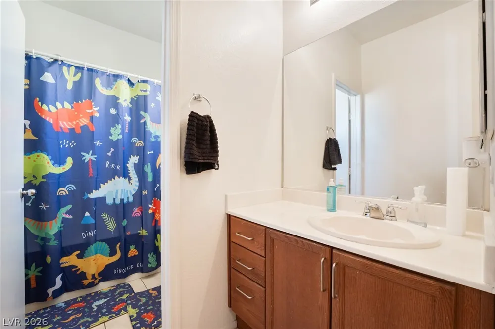 5537 Punto Del Castello Court North Las Vegas, NV 89081