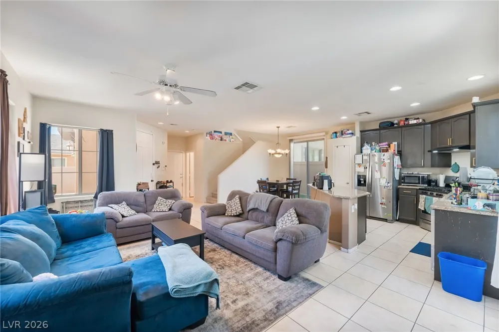 5537 Punto Del Castello Court North Las Vegas, NV 89081