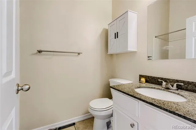 17335 E Rice Circle #B Aurora, CO 80015