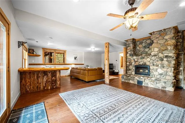 1614 Chalice Drive Westcliffe, CO 81252