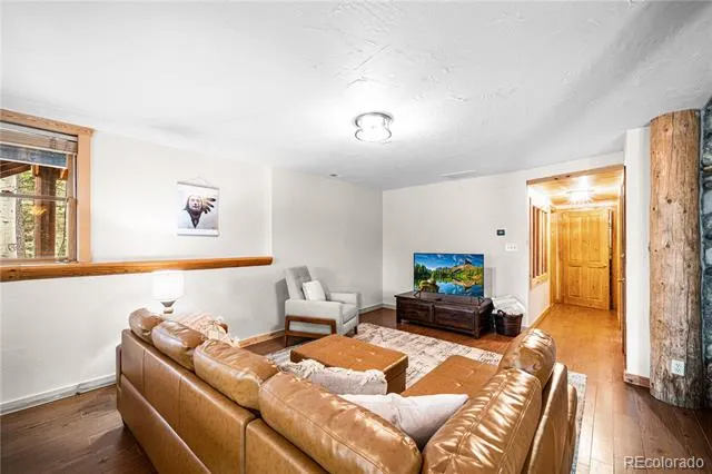 1614 Chalice Drive Westcliffe, CO 81252