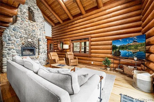 1614 Chalice Drive Westcliffe, CO 81252