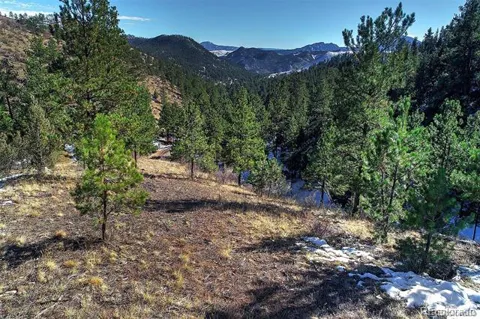 6 Turret Peak Trail