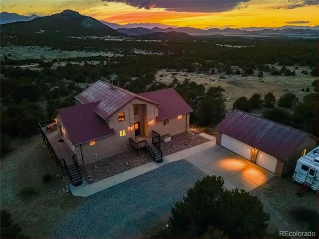 90 Riggs Road Westcliffe, CO 81252