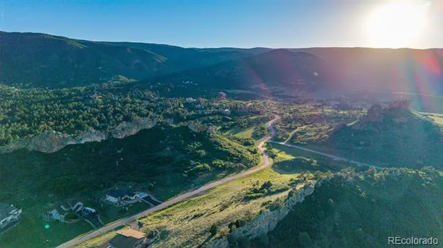 5814 Country Club Drive Larkspur, CO 80118