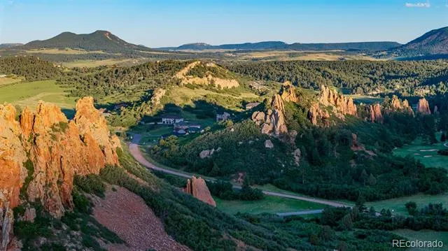 5814 Country Club Drive Larkspur, CO 80118