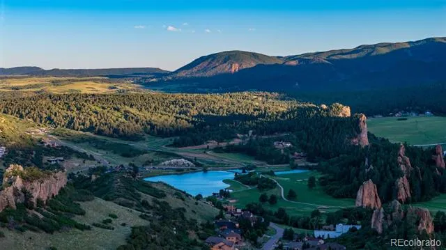 5814 Country Club Drive Larkspur, CO 80118